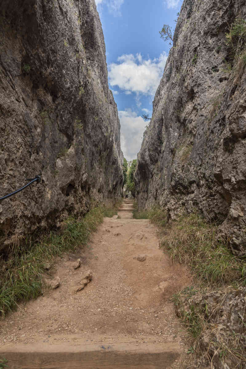Cuenca - Valdecabras - Ciudad Encantada 27 - el Tobogán.jpg